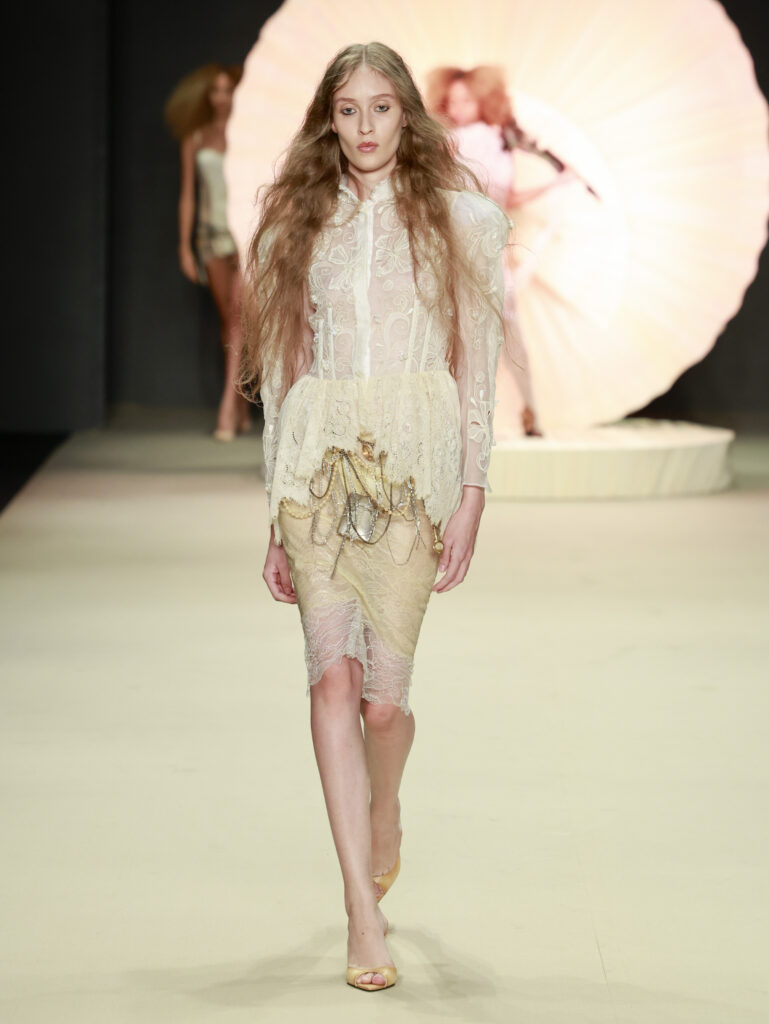 Helo RochaRio Fashion Week 2026Foto: Ze Takahashi/ @agfotosite