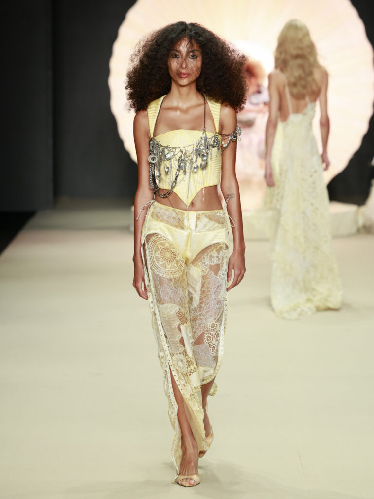 Helo RochaRio Fashion Week 2026Foto: Ze Takahashi/ @agfotosite