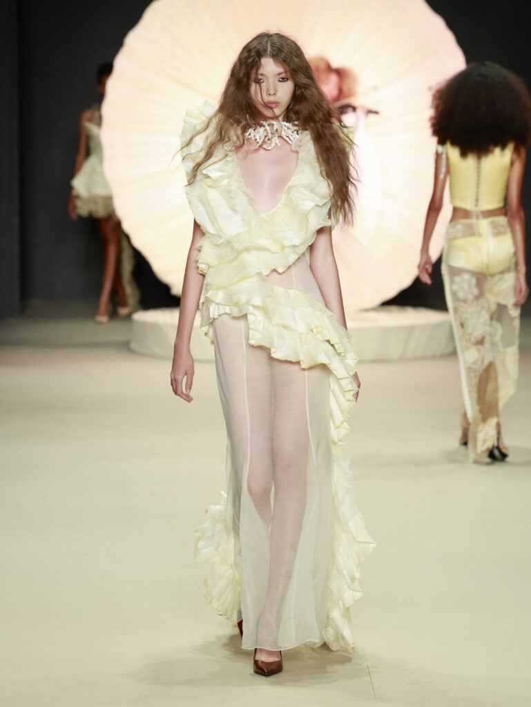 Helo RochaRio Fashion Week 2026Foto: Ze Takahashi/ @agfotosite