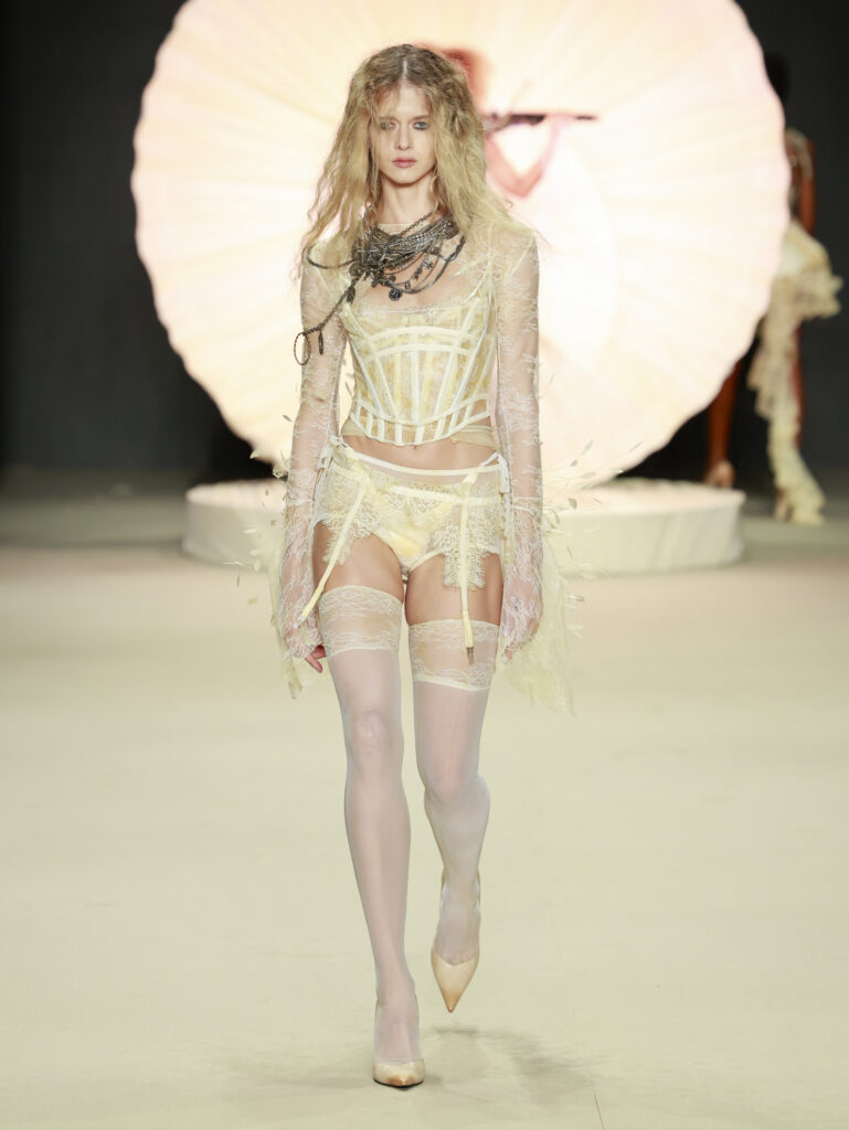 Helo RochaRio Fashion Week 2026Foto: Ze Takahashi/ @agfotosite