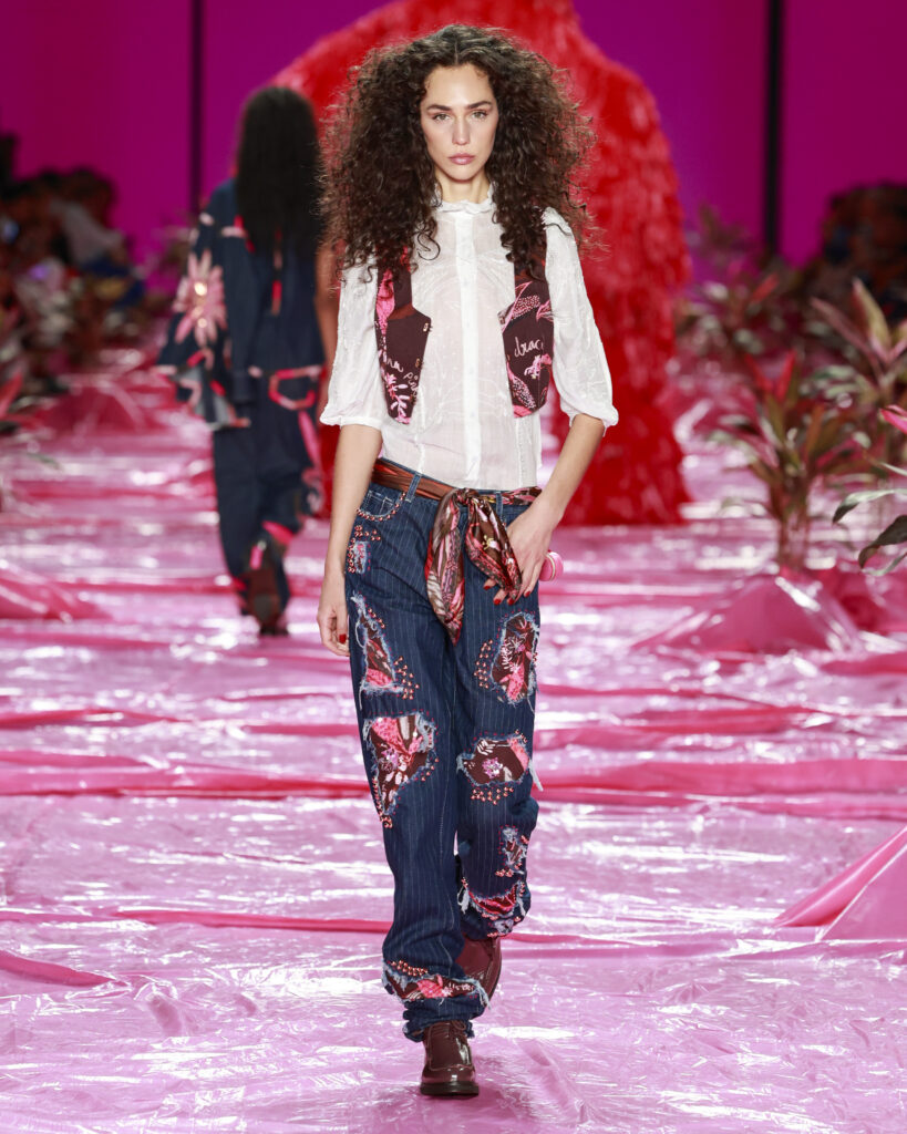 Isabela CapetoRio Fashion Week 2026Foto: Ze Takahashi/ @agfotosite