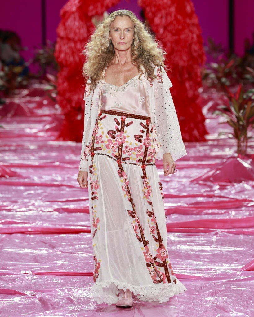 Isabela CapetoRio Fashion Week 2026Foto: Ze Takahashi/ @agfotosite