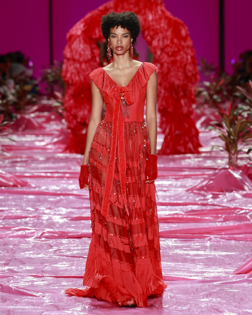 Isabela CapetoRio Fashion Week 2026Foto: Ze Takahashi/ @agfotosite