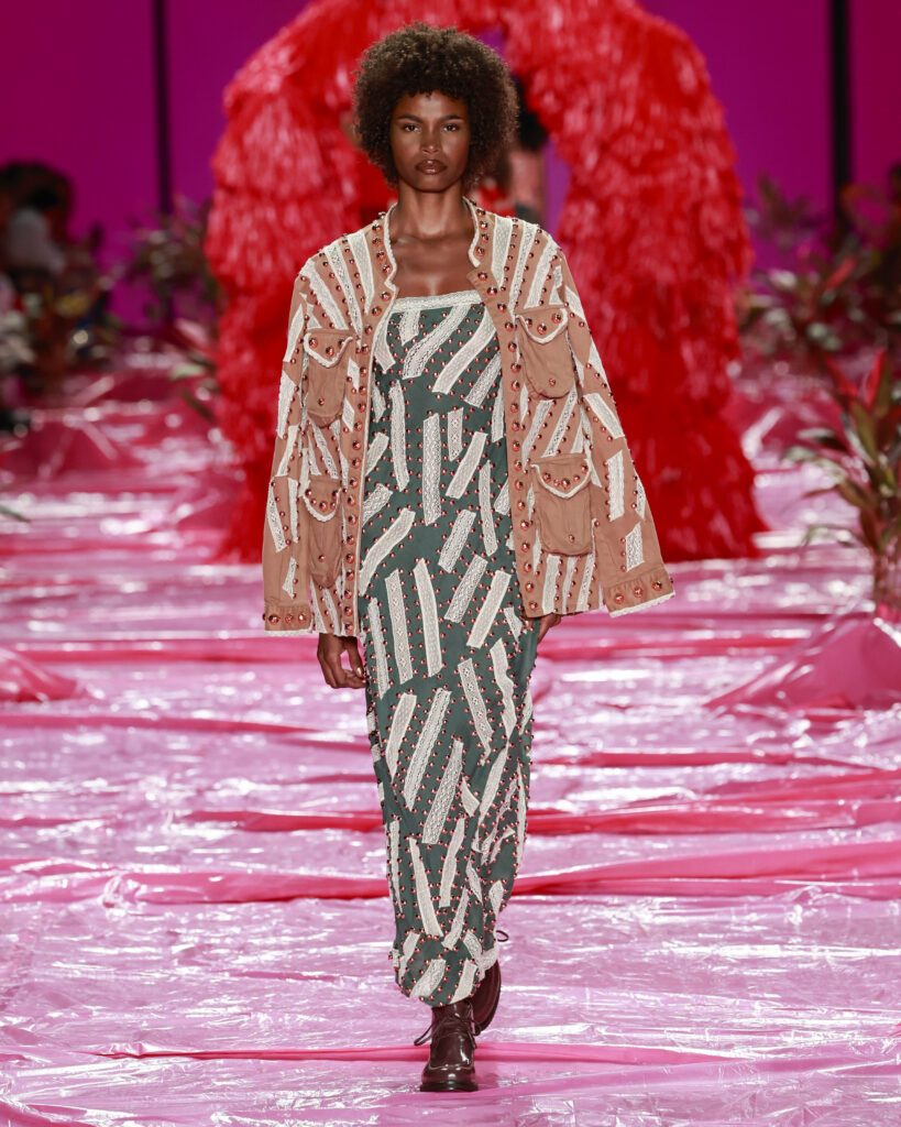 Isabela CapetoRio Fashion Week 2026Foto: Ze Takahashi/ @agfotosite