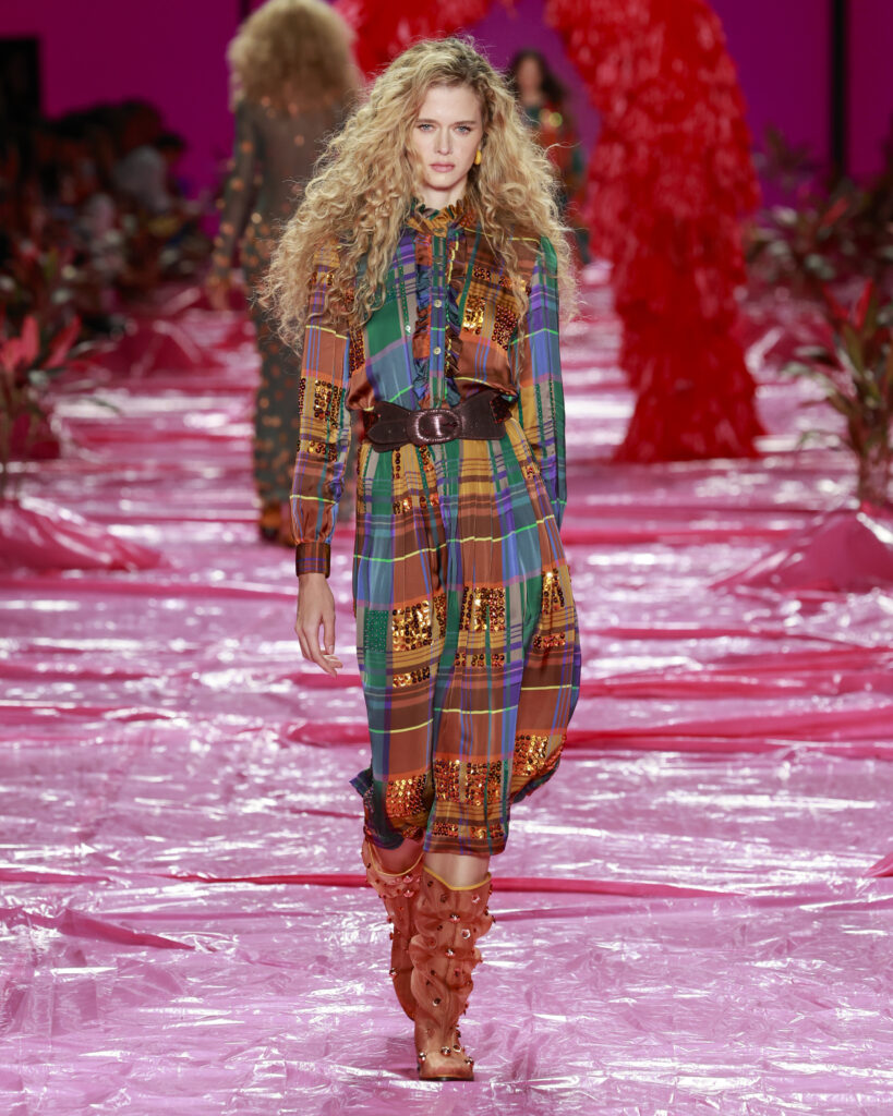 Isabela CapetoRio Fashion Week 2026Foto: Ze Takahashi/ @agfotosite