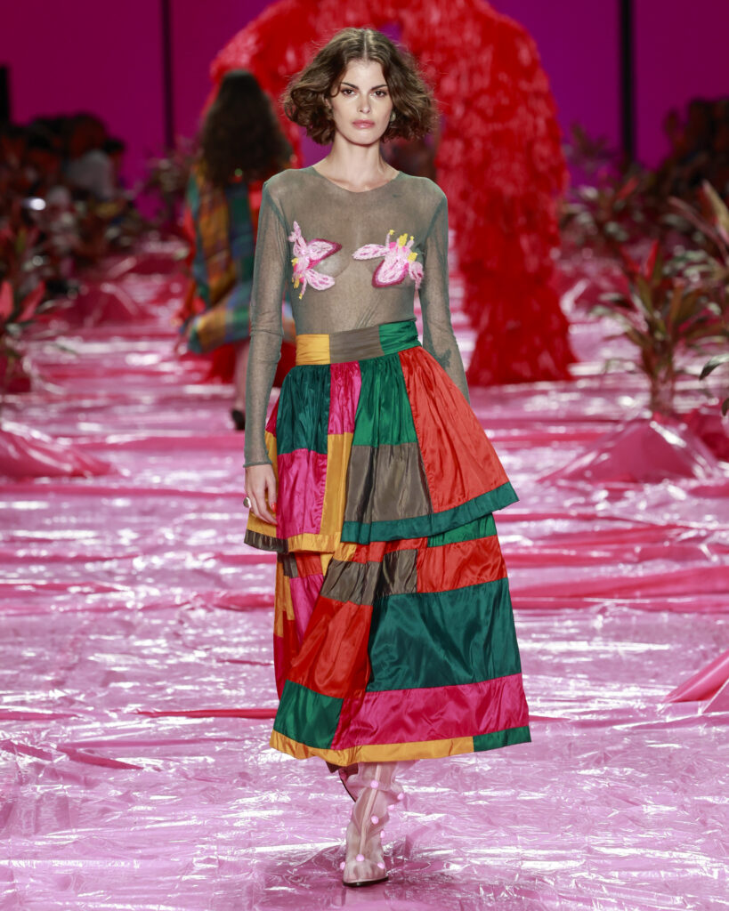 Isabela CapetoRio Fashion Week 2026Foto: Ze Takahashi/ @agfotosite