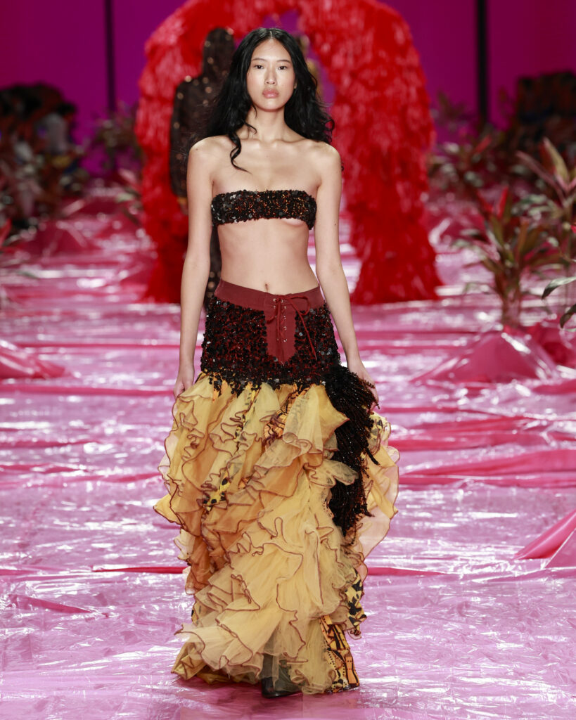 Isabela CapetoRio Fashion Week 2026Foto: Ze Takahashi/ @agfotosite