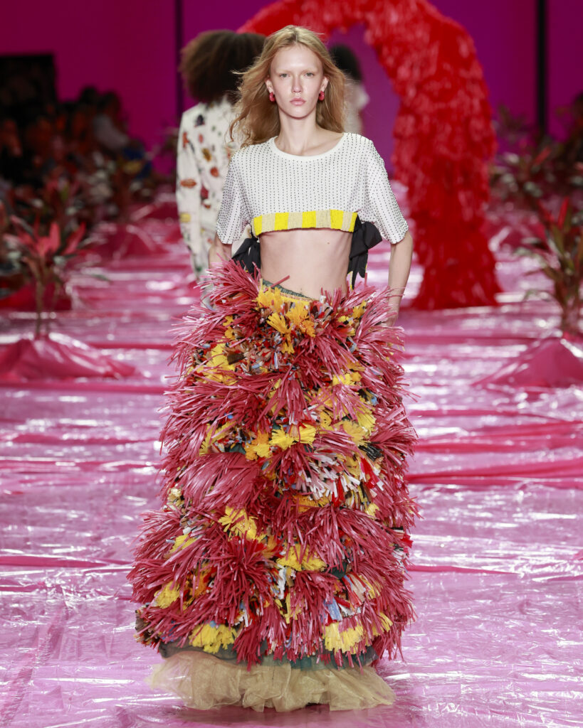 Isabela CapetoRio Fashion Week 2026Foto: Ze Takahashi/ @agfotosite