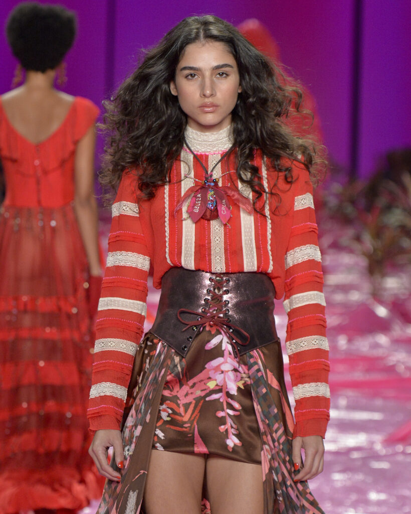 Isabela CapetoRio Fashion WeekFoto: Marcelo Soubhia/ @agfotosite