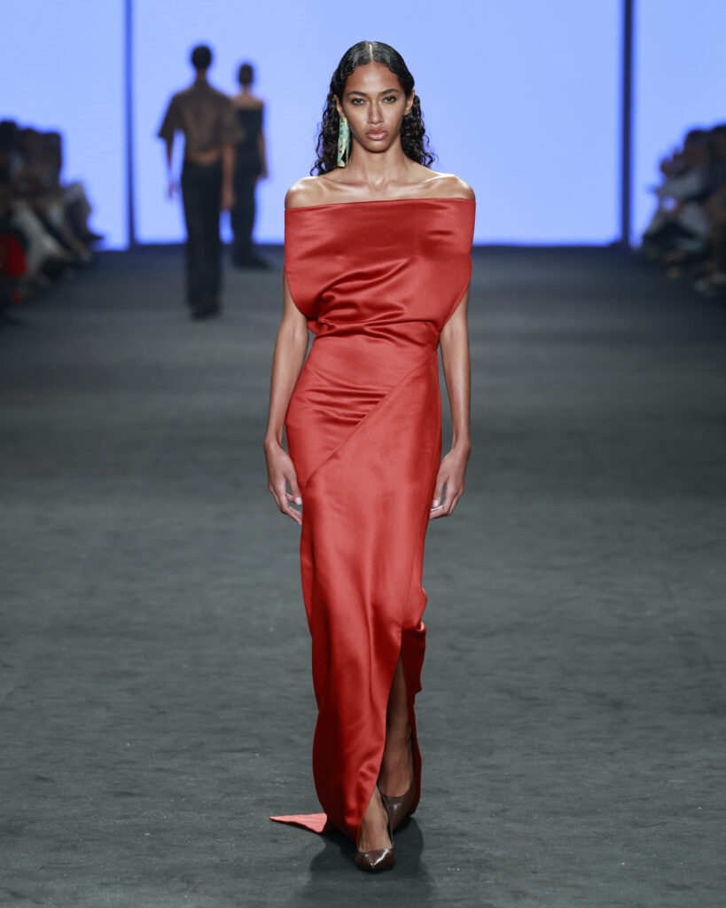 Normando 

Rio Fashion Week 2026

Foto: Ze Takahashi/ @agfotosite